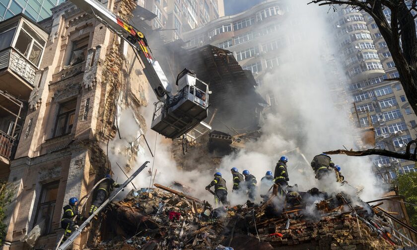 Κατεστραμμένο κτήριο μετά από επίθεση με drone