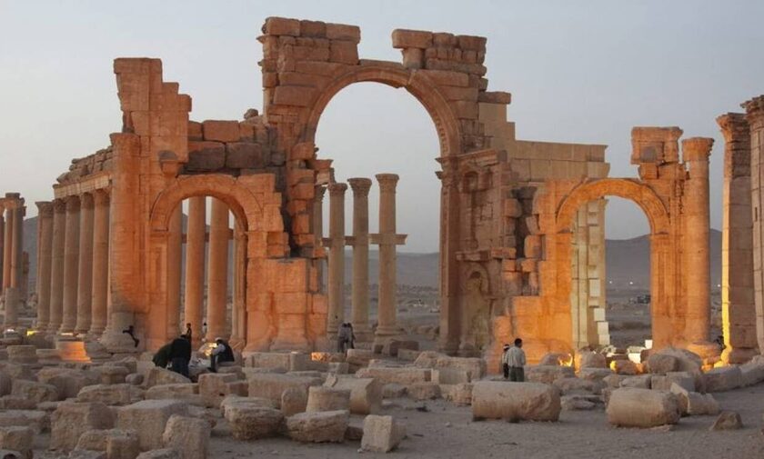 Νέα φρίκη στη Συρία: Βρέθηκε ομαδικός τάφος στην Παλμύρα