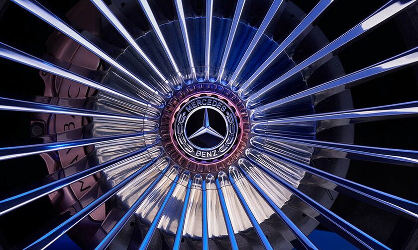 Η Mercedes είναι και πάλι η πιο πολύτιμη μάρκα πολυτελών αυτοκινήτων