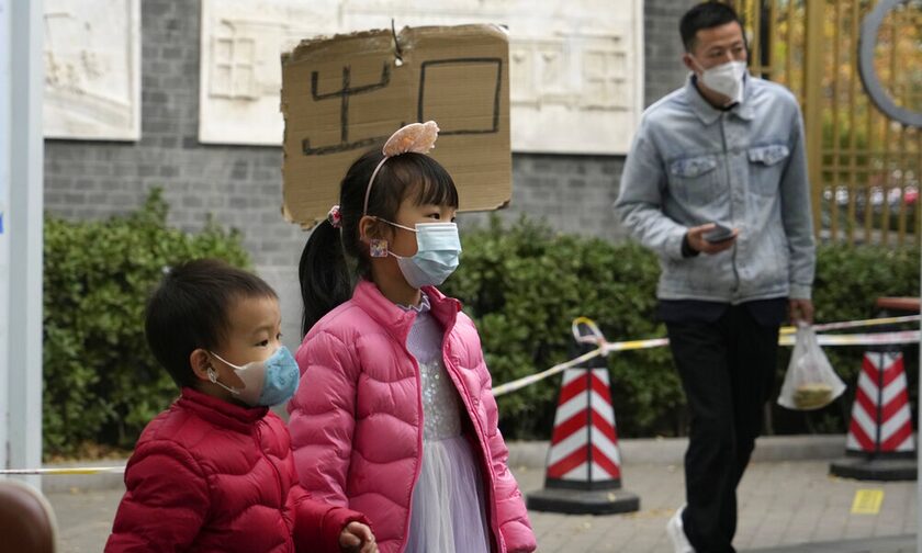 Η Κίνα ανακοίνωσε ρεκόρ νέων μολύνσεων