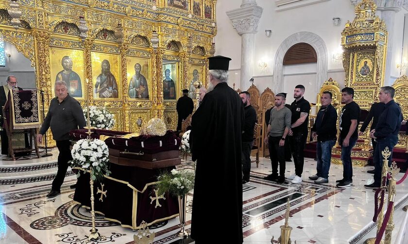 Η Κύπρος αποχαιρετά τον Αρχιεπίσκοπο της (vid)