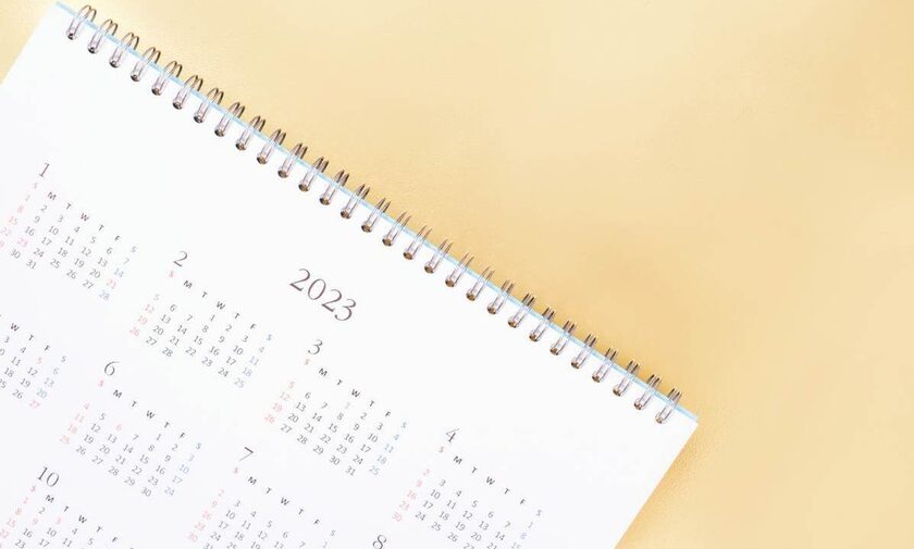 Αργίες 2023: Δείτε πότε «πέφτουν» τα τριήμερα του νέου έτους