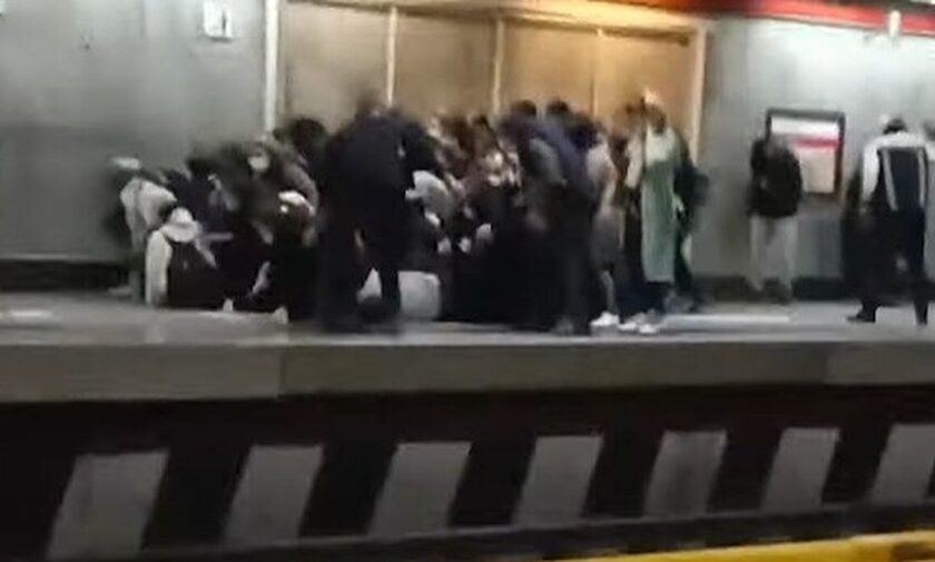 Χάος στο μετρό του Ιράν: Η αστυνομία άνοιξε πυρ - Ξυλοκόπησαν γυναίκες