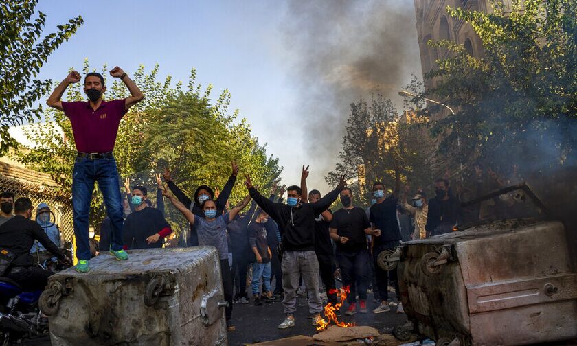 Αιματηρές διαδηλώσεις στο Ιράν
