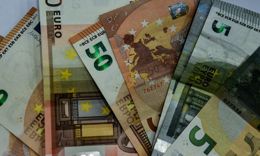 Επιταγή ακρίβειας: Δικαιούχοι 250 ευρώ, οι όροι και οι προϋποθέσεις