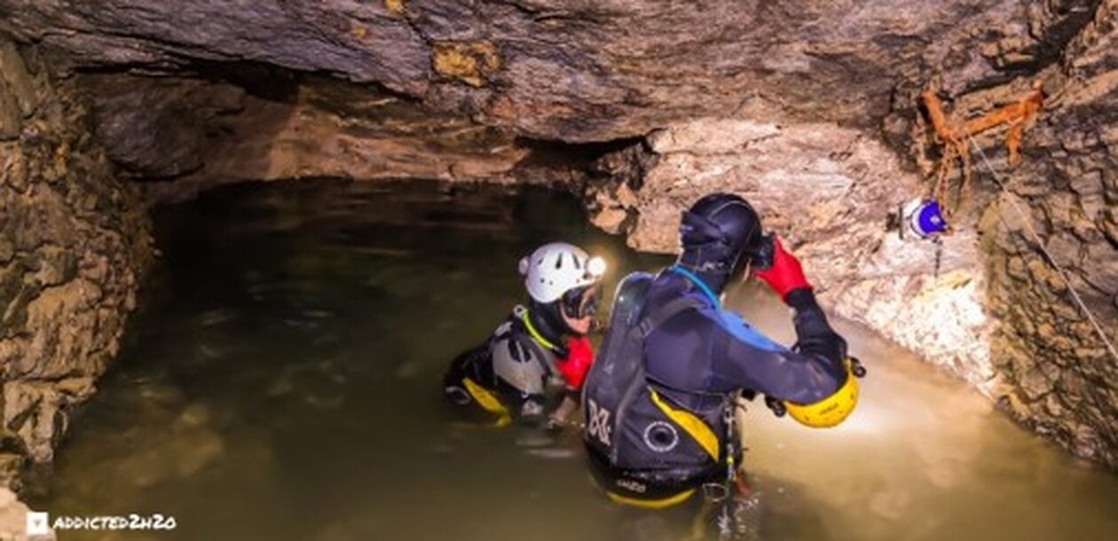 Σπηλαιοδύτες εξερεύνησαν το πηγάδι των Σκλιβών - Εντυπωσιακές εικόνες
