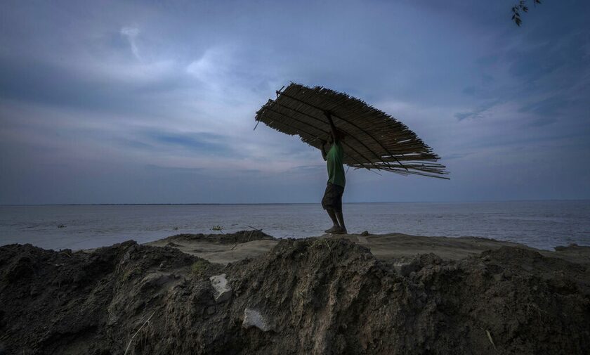 Χωρικός στην Ινδία, μία απο τις πιο ευάλωτες στην κλιματική αλλαγή χώρες του πλανήτη