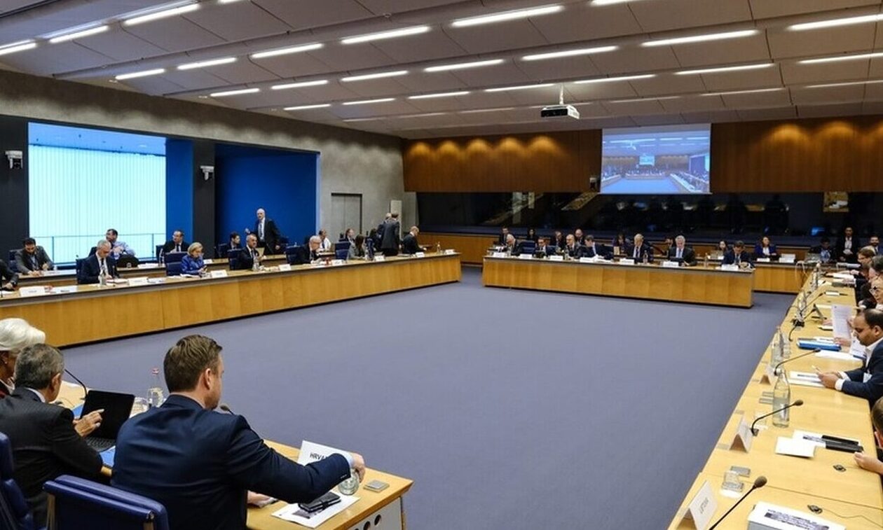 Eurogroup: Δόση με συστάσεις για την Ελλάδα