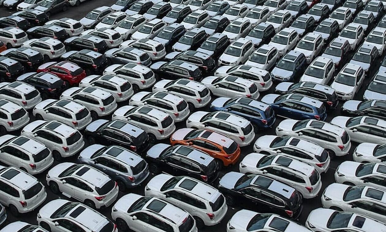 Μειώθηκαν οι πωλήσεις αυτοκινήτων το Νοέμβριο