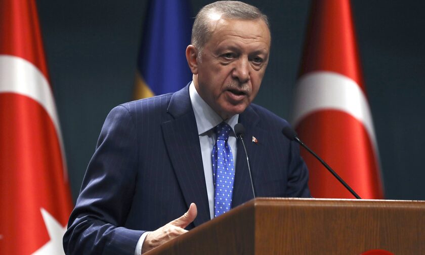 Ερντογάν σε ΗΠΑ: «Είμαστε σύμμαχοι στο ΝΑΤΟ, αλλά εξοπλίζετε Έλληνες»