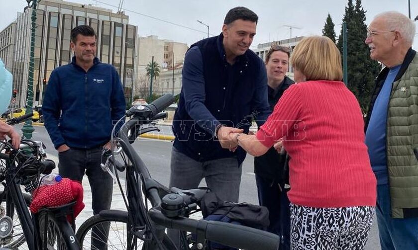 Βασίλης Κικίλιας: Παρακολούθησε ποδηλατάδα στο κέντρο της Αθήνας