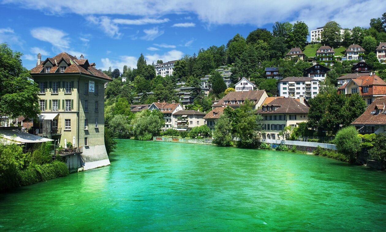 Έξι πόλεις για να γνωρίσουμε την αλπική ομορφιά της Ελβετίας