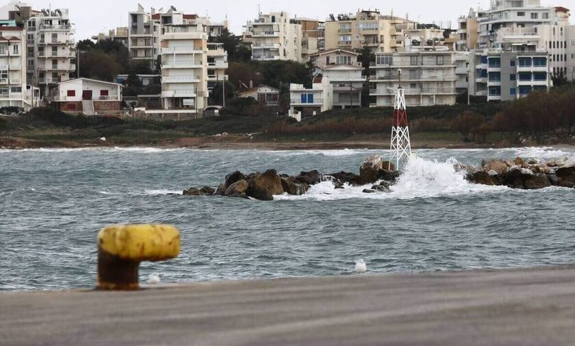 Εργατικό ατύχημα στο λιμάνι Πειραιά: 61χρονος έπεσε από σκαλωσιά