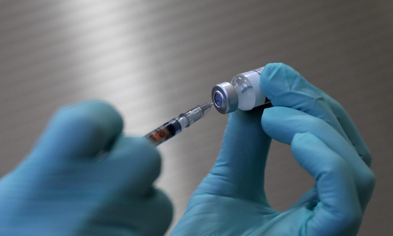 Γρίπη: Οι ομάδες αυξημένου κινδύνου εμβολιάζονται χωρίς συνταγή