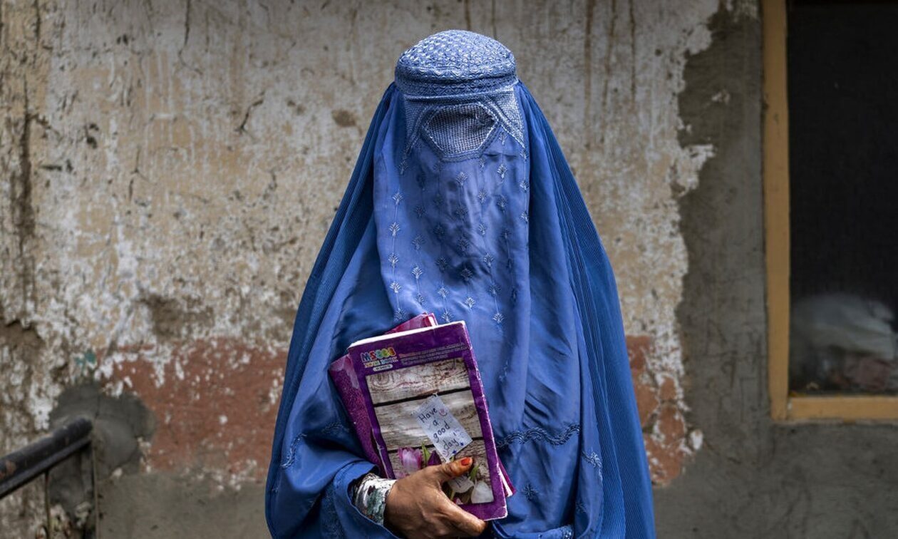 Οι Ταλιμπάν απαγόρευσαν τη φοίτηση γυναικών στα Πανεπιστήμια