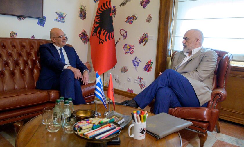 Δένδιας: Ένταξη της Αλβανίας στην ΕΕ και συνεργασία με τον τουρκικό αναθεωρητισμό δεν συμβαδίζουν
