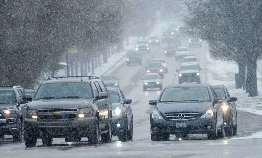 ΗΠΑ: Χάος με τις μεταφορές λόγω χιονοθύελλας – Προειδοποίηση Μπάιντεν