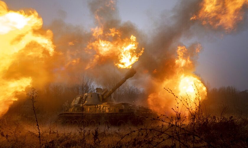 Ουκρανία: Τουλάχιστον 10 νεκροί από τον ρωσικό βομβαρδισμό στη Χερσώνα