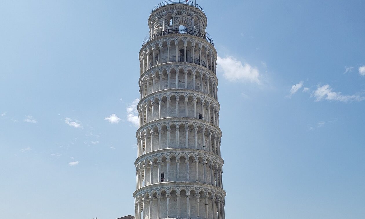 Ιταλία: Ο Πύργος της Πίζας δεν γέρνει όσο στο παρελθόν