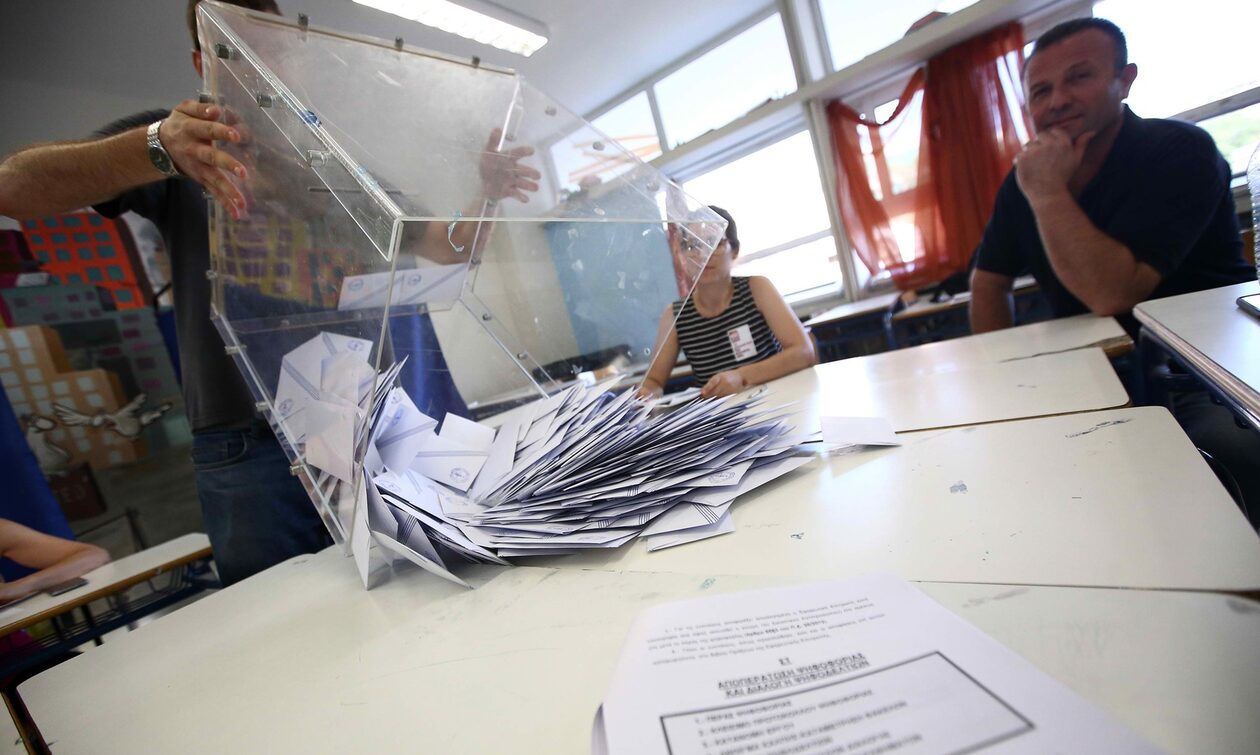 Εκλογές 2023: Έχασε έδρα η Α' Αθήνας, κερδισμένα τα προάστια