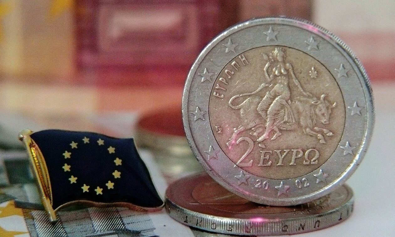 Ελληνική οικονομία: Τι προβλέπουν οι οίκοι αξιολόγησης για το 2023