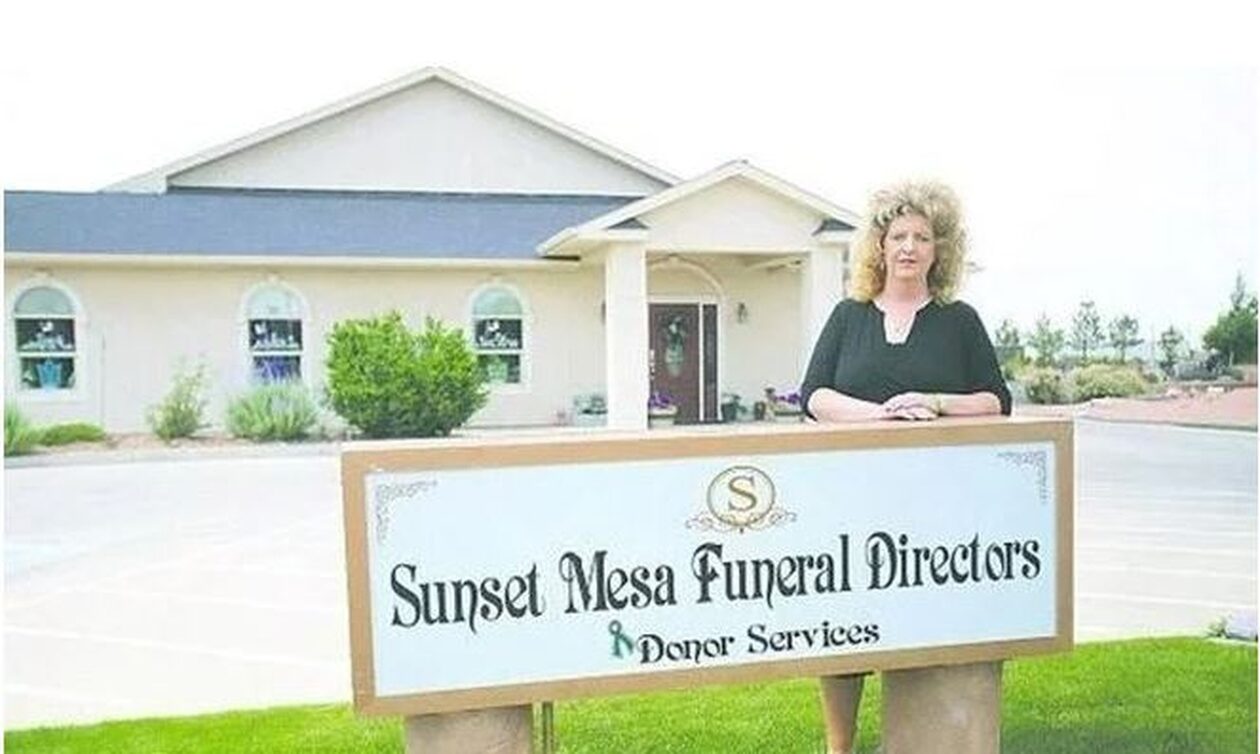 ΗΠΑ: Ιδιοκτήτρια γραφείου κηδειών τεμάχιζε και πουλούσε ανθρώπινα μέλη