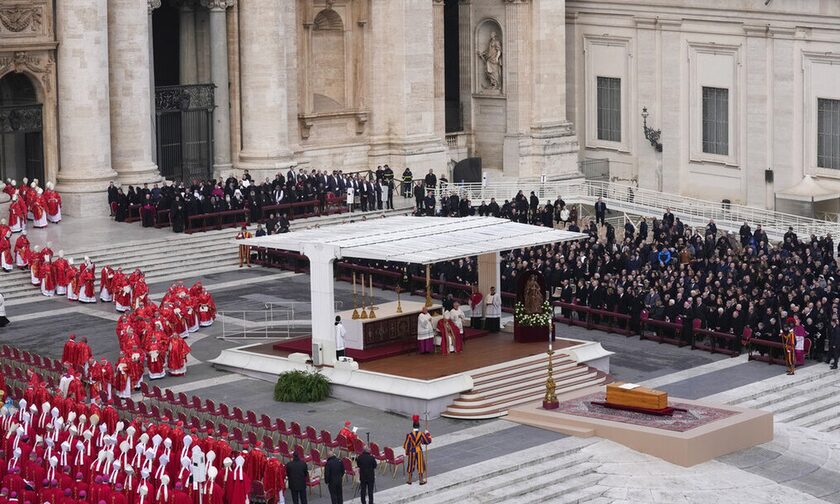 H κηδεία του πάπα Βενέδικτου ΙΣΤ