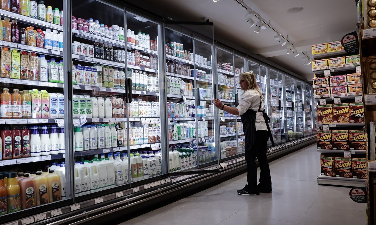 Θεοφάνεια: Πότε θα ανοίξουν σούπερ μάρκετ και καταστήματα