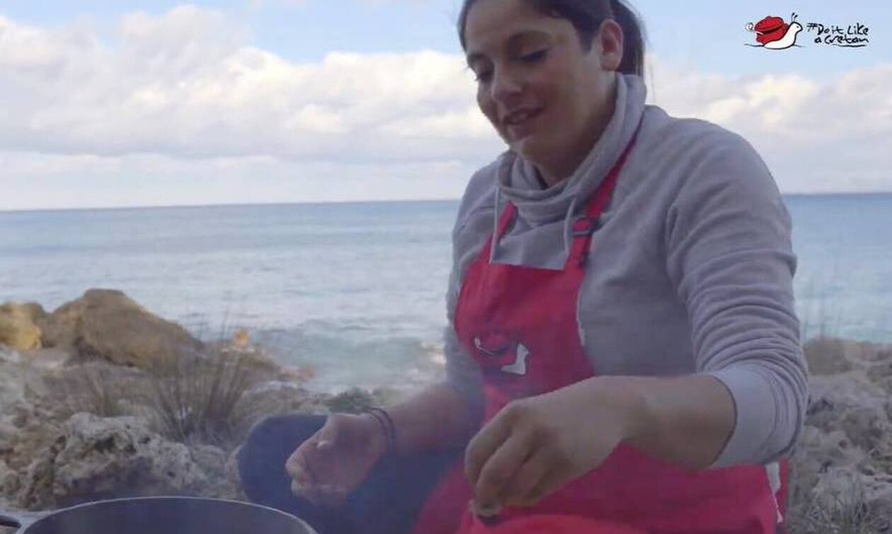Μαγειρεύοντας σουπιές με φρέσκο μάραθο στις ακτές της Κρήτης!