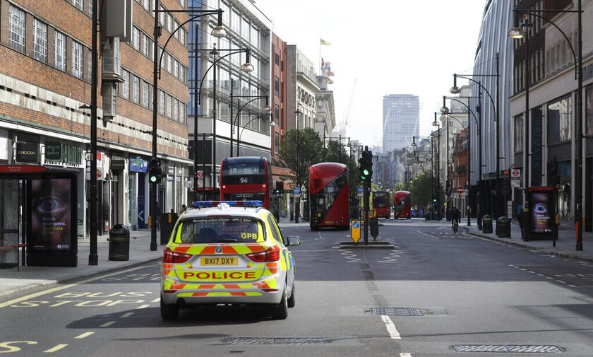 Συναγερμός στο Λονδίνο: Πυροβολισμοί με τραυματίες έξω από εκκλησία, 7χρονη ανάμεσά τους