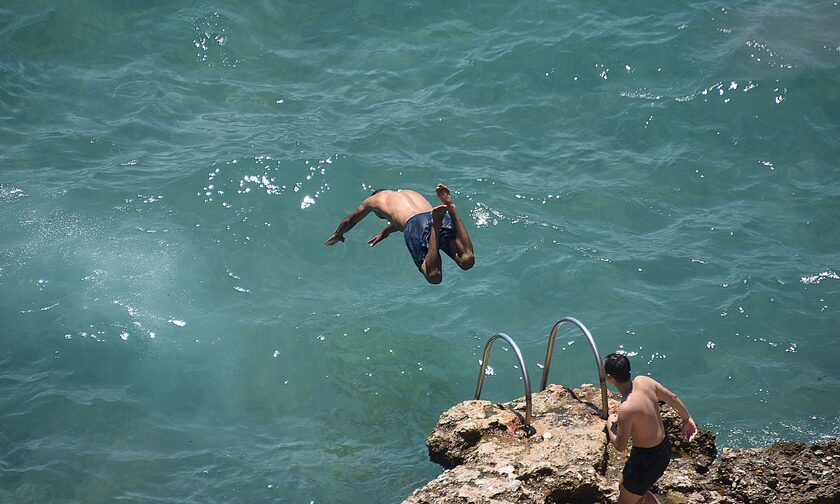 Λάρισα: Νεκρός 22χρονος μετά από 2 χρόνια νοσηλείας – Είχε μείνει παράλυτος από βουτιά στη θάλασσα