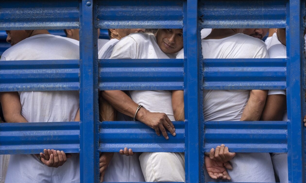 «Πόλεμος κατά των συμμοριών» στο Ελ Σαλβαδόρ: 3.000 αθωώνονται και αποφυλακίζονται