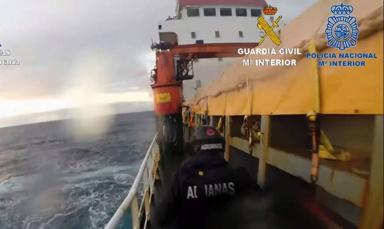 Ισπανία: Βίντεο με τα ισπανικά κομάντο να ανεβαίνουν στο πλοίο με τους 4,5 τόνους κοκαΐνης