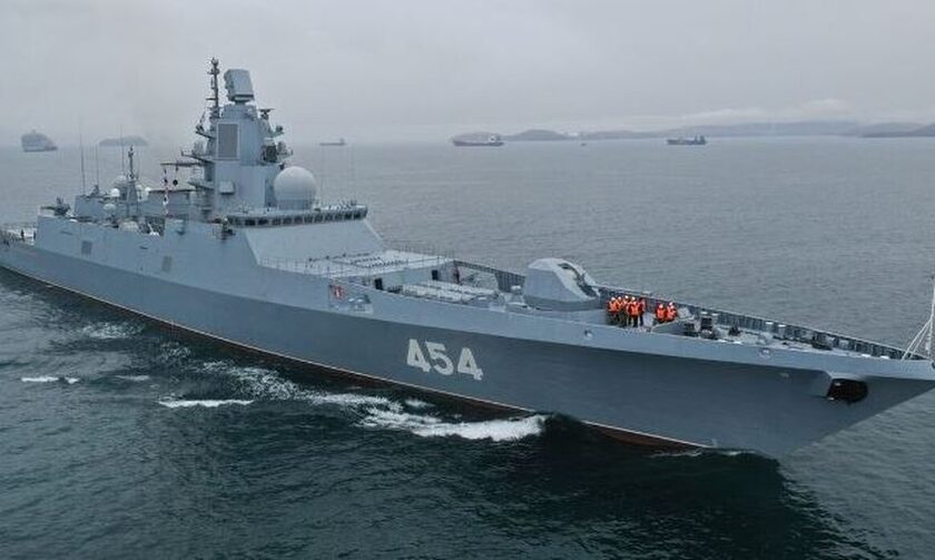 Ρωσικό πολεμικό πλοίο με υπερηχητικούς πυραύλους 