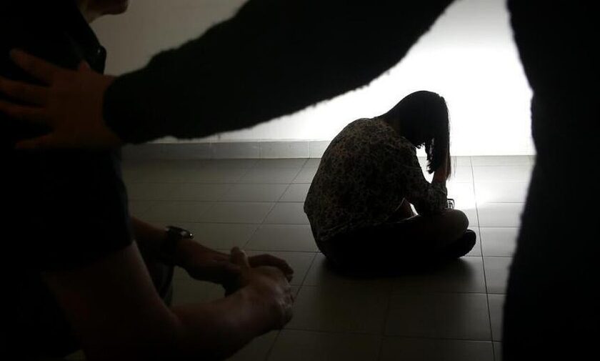 Πάτρα: Μαθήτρια κατήγγειλε καθηγητή της για σεξουαλική παρενόχληση