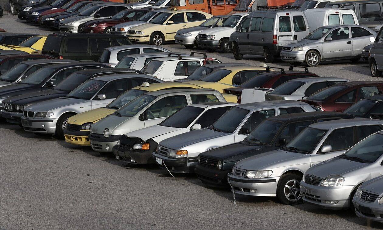 Αυτοκίνητα από 300 ευρώ: Ανοιχτή η αποθήκη με τα 64 οχήματα - Δείτε τις προσφορές