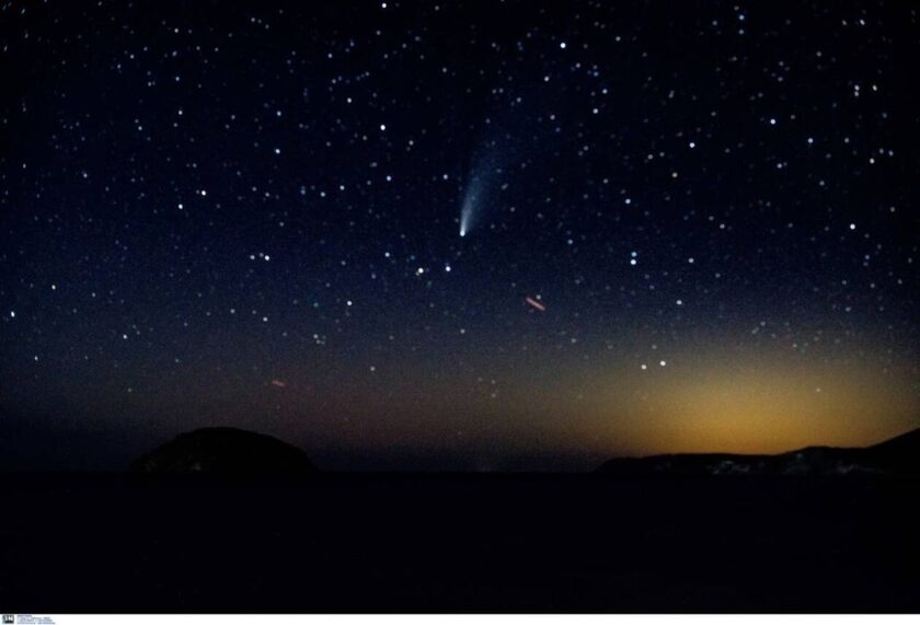 Κρήτη: Τηλεσκόπιο καταγράφει «πράσινο» κομήτη σε ένα εντυπωσιακό βίντεο