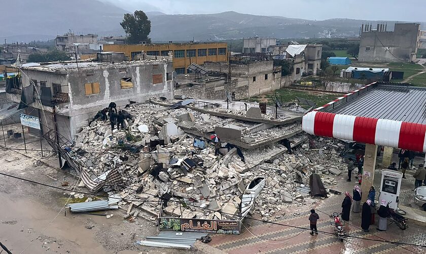 Σεισμός Τουρκία: Έκκληση για ασθενοφόρα από τον πρώην διεθνή τερματοφύλακα Βολκάν Ντεμιρέλ