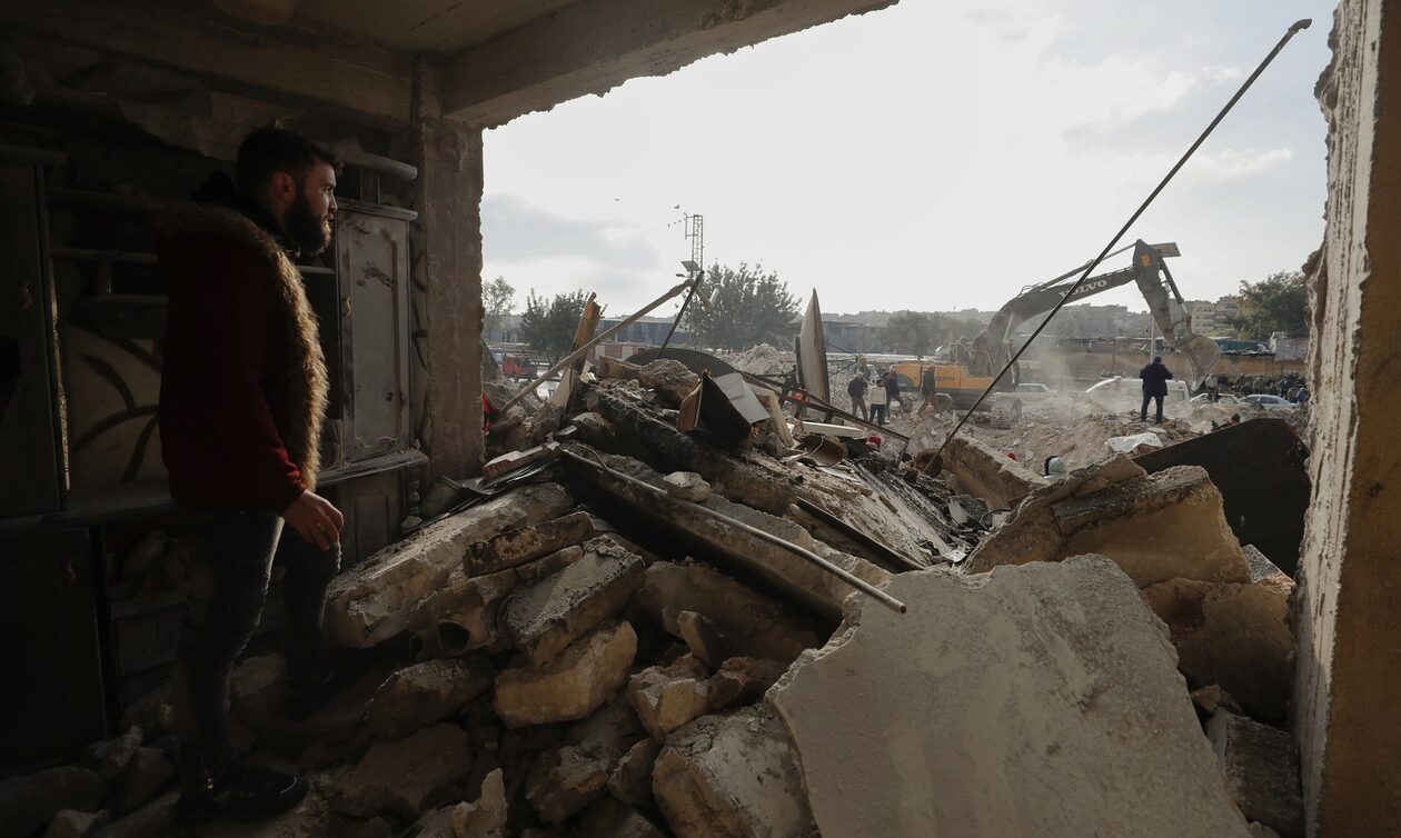 LIVE οι δραματικές εξελίξεις στην Τουρκία - Ξεπέρασαν τους 5.100 οι νεκροί από τον σεισμό