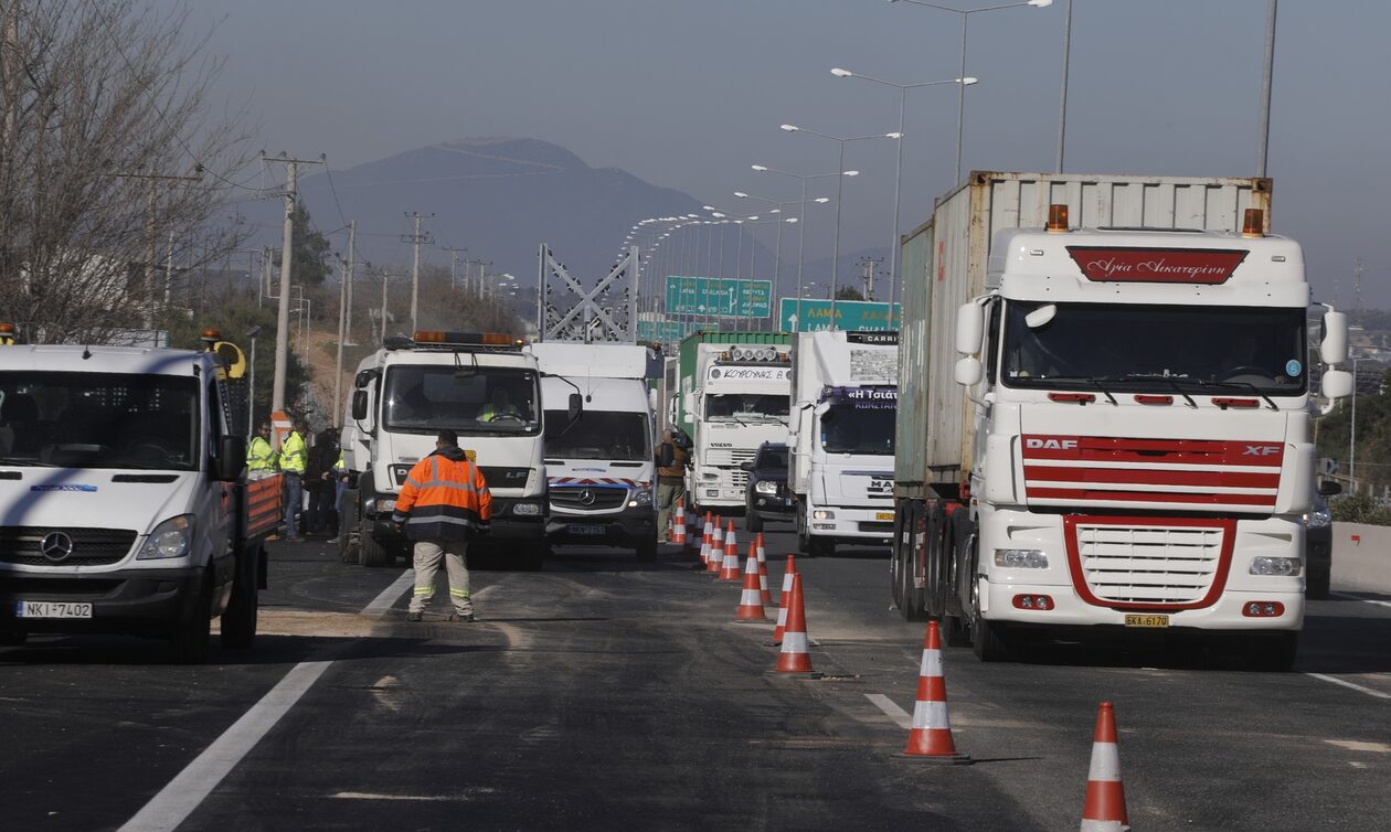 Κακοκαιρία Μπάρμπαρα: Άνοιξε η Εθνική οδός για τα βαρέα οχήματα
