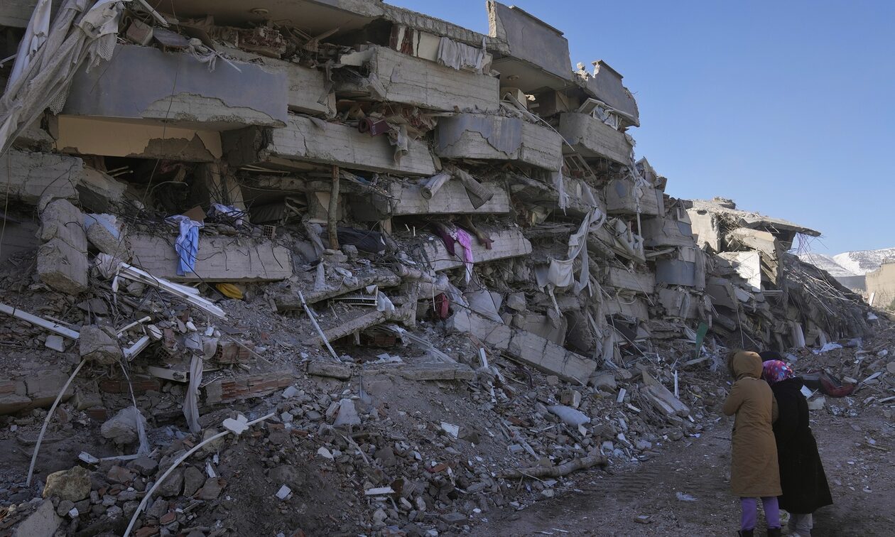 Λέκκας στο Newsbomb.gr: Ολική καταστροφή από τον σεισμό στην Τουρκία - Δεν επηρεάζεται η Ελλάδα