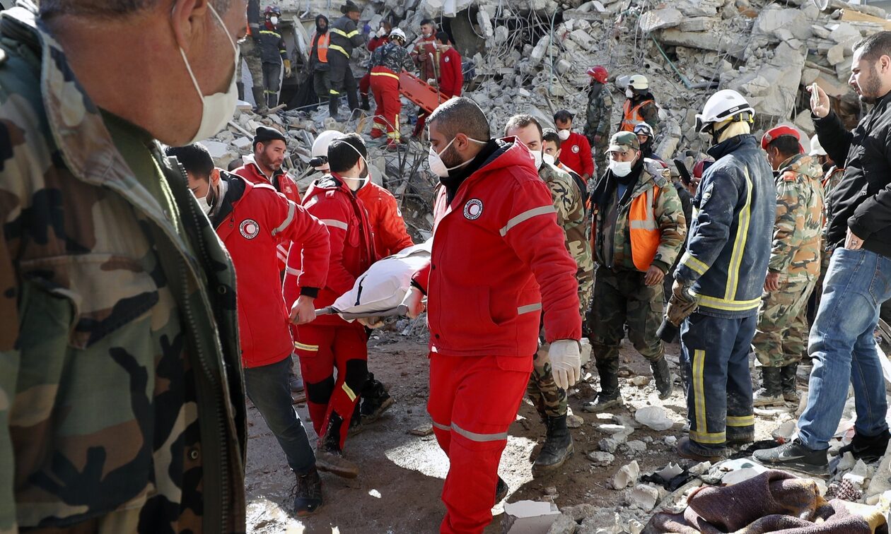 Ρεπορτάζ Newsbomb.gr: Κίνδυνος για επιδημία χολέρας και ιλαράς μετά τον φονικό σεισμό στην Τουρκία