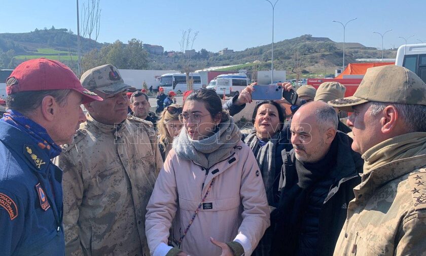 Σεισμός Τουρκία: Συγκινητικές στιγμές! Ο τουρκικός Στρατός ευχαριστεί τους Έλληνες 