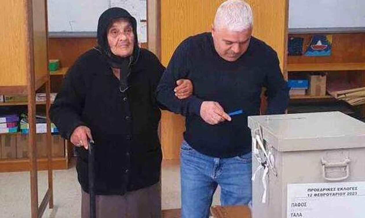 Κύπρος: H γιαγιά που έχει ψηφίσει σε όλες τις Προεδρικές Εκλογές της χώρας