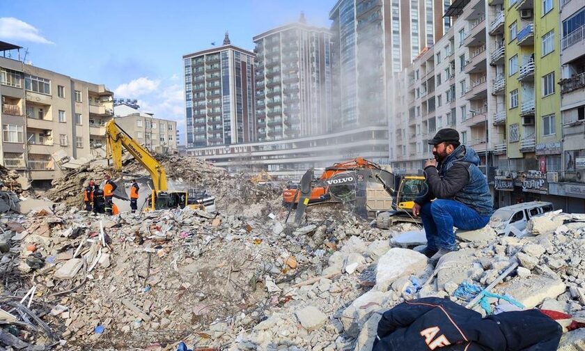 Σεισμός στην Τουρκία: Κάκιστες οι κατασκευές των κτηρίων - «Κατέρρεαν σαν τραπουλόχαρτα»
