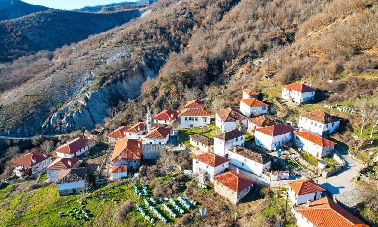 Κοττάνη: Το χωριό στα Ελληνοβουλγαρικά σύνορα με την ταβέρνα – μουσείο του Τζεμήλ