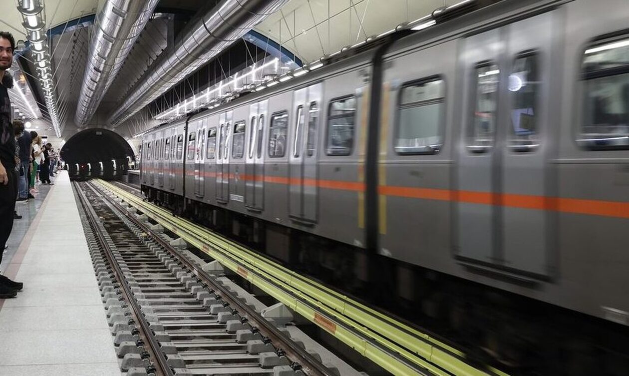 Συναγερμός στο Μετρό: Κλειστοί σταθμοί λόγω πτώσης ανθρώπου στις ράγες