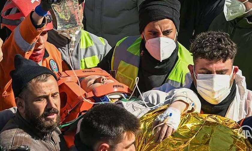 Σεισμός στην Τουρκία: Θαύμα στα ερείπια - Η 17χρονη Αλέινα διασώθηκε μετά από σχεδόν 250 ώρες