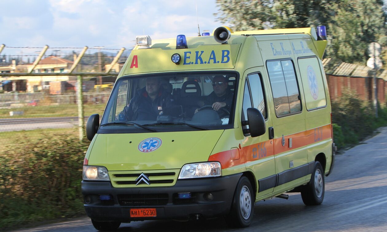 Αγωνία στο Ηράκλειο: 40χρονος σε κρίσιμη κατάσταση από ατύχημα με αλυσοπρίονο