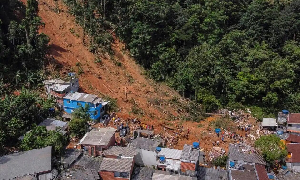 Βραζιλία: Τουλάχιστον 54 νεκροί από τις πλημμύρες